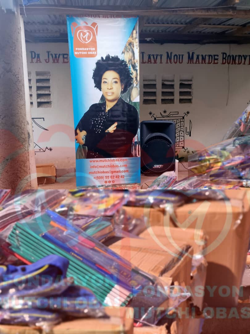 La Fondasyon Mutchi OBAS au chevet des vodouisants pour la rentrée scolaire et au renforcement des capacités des membres de cette communauté.